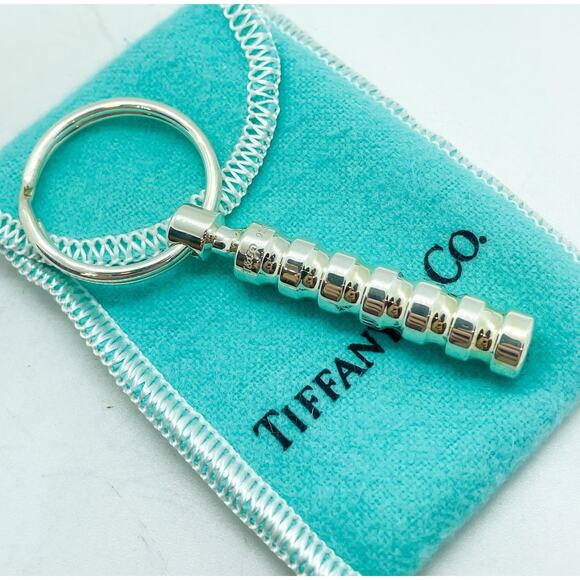 Tiffany & Co. Sterling Silver Paloma Picasso Groove Whistle  Tiffany & Co Paloma Picasso Sterling Silver Groove Whistle Keychain Key Ring